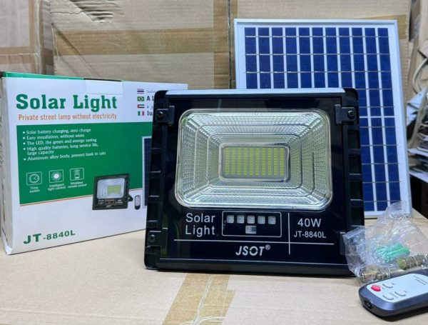 JT 8840L 40W Solar Floodlight.1